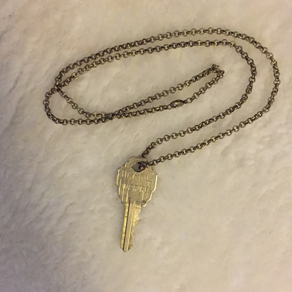 The Giving Keys INSPIRE necklace - Picture 3 of 3